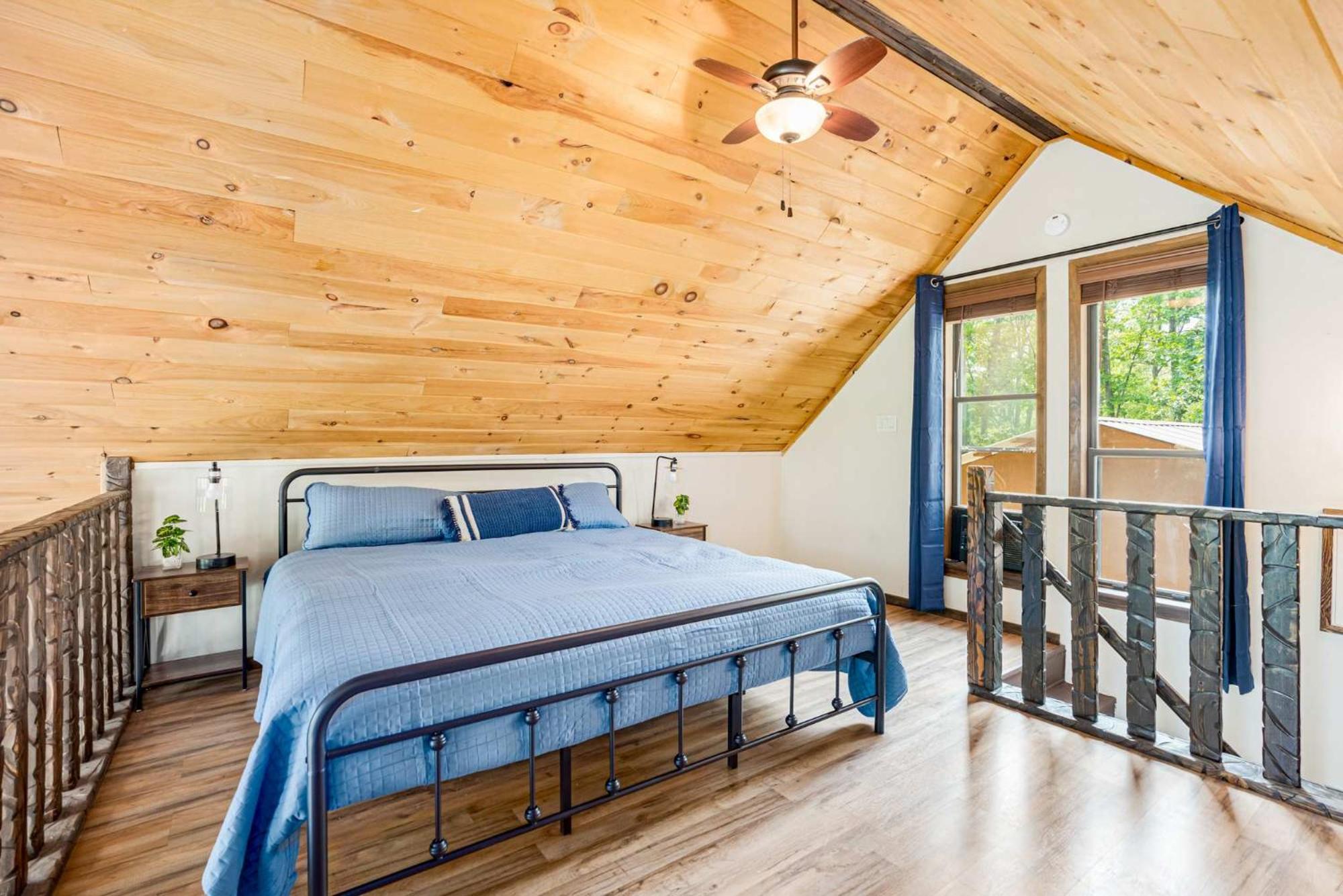 Quaint Loft Cabin W Hot Tub, Firepit, Deck & Grill Hedgesville Luaran gambar